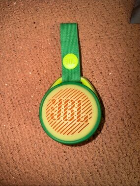 JBL Green Junior Pop
